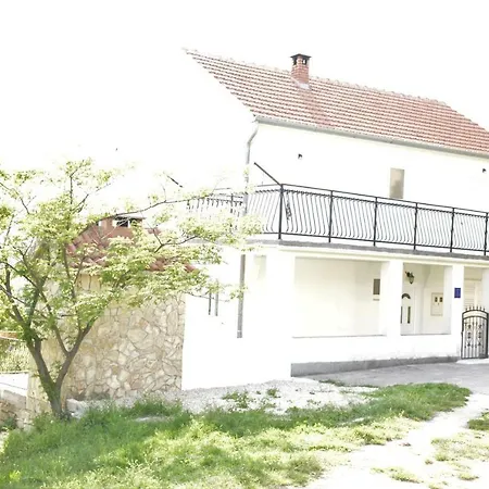 Kuca Za Odmor I.b.